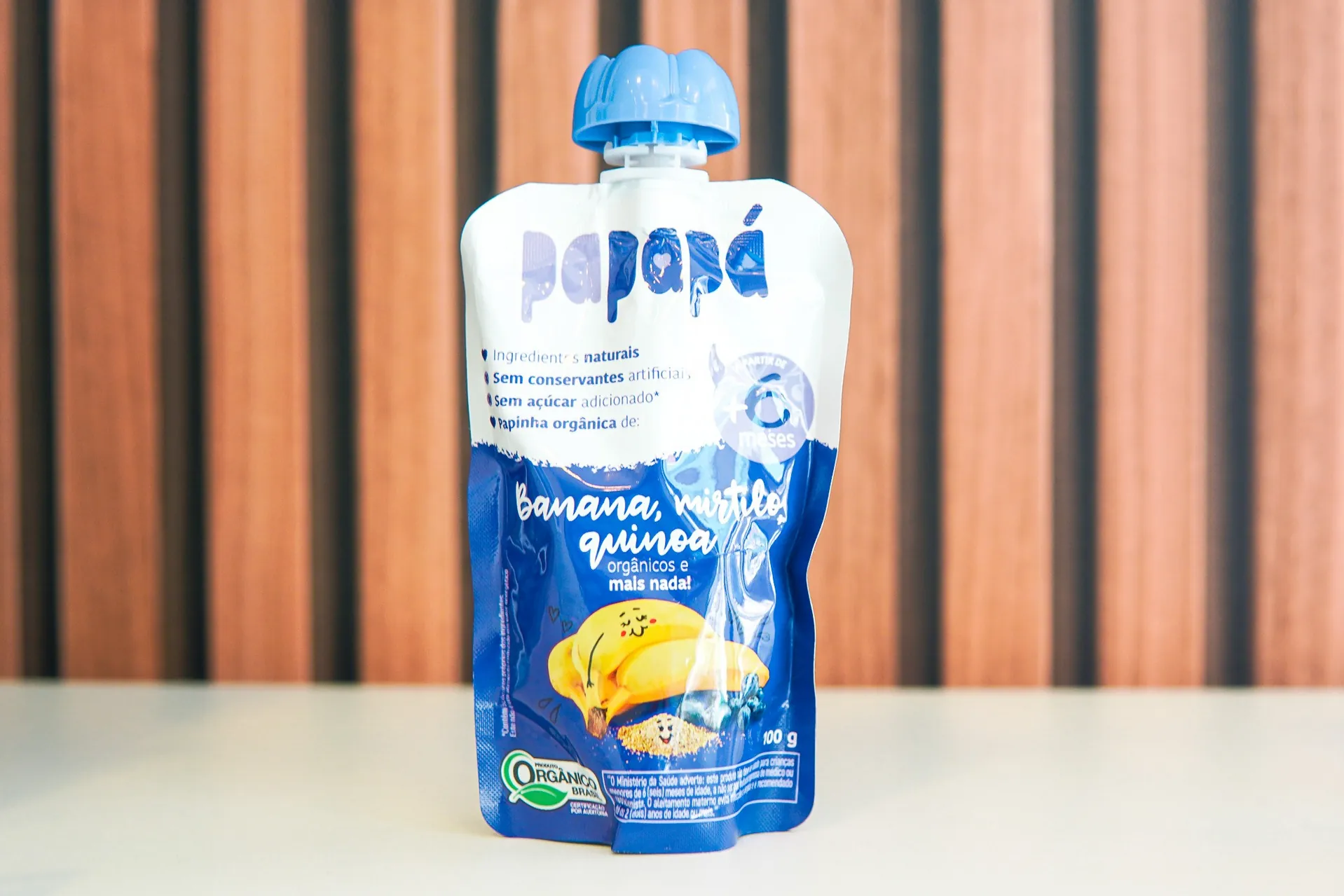 Papinha banana, mirtilo e quinoa
